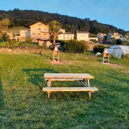 Y Casa La Paredana, منزل ريفي Fontoria