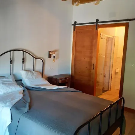 Y Casa La Paredana, Fontoria