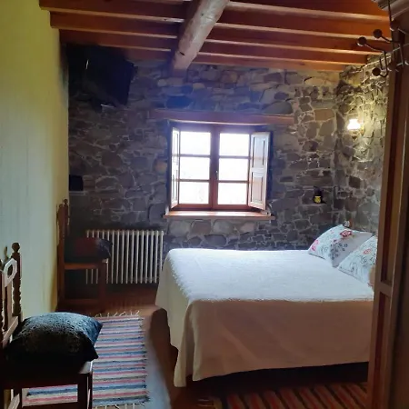 בית כפרי Y Casa La Paredana, Fontoria