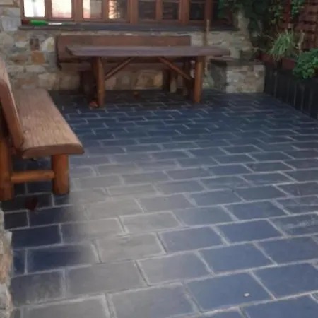 בית כפרי Y Casa La Paredana, *