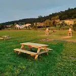 Y Casa La Paredana, *