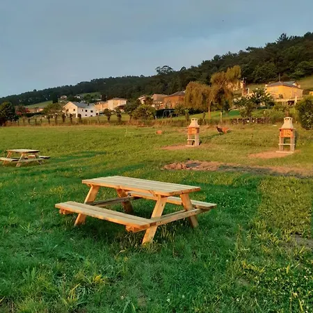 Y Casa La Paredana, *