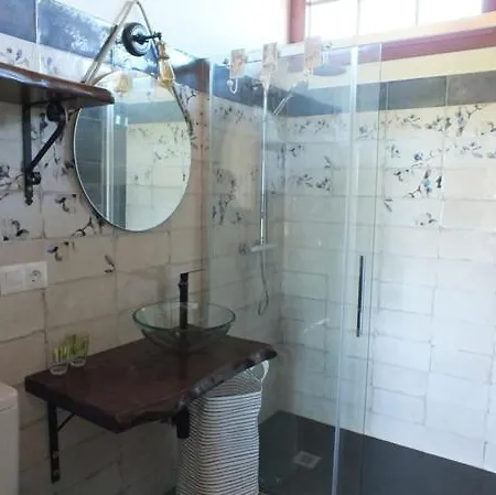 Y Casa La Paredana,
